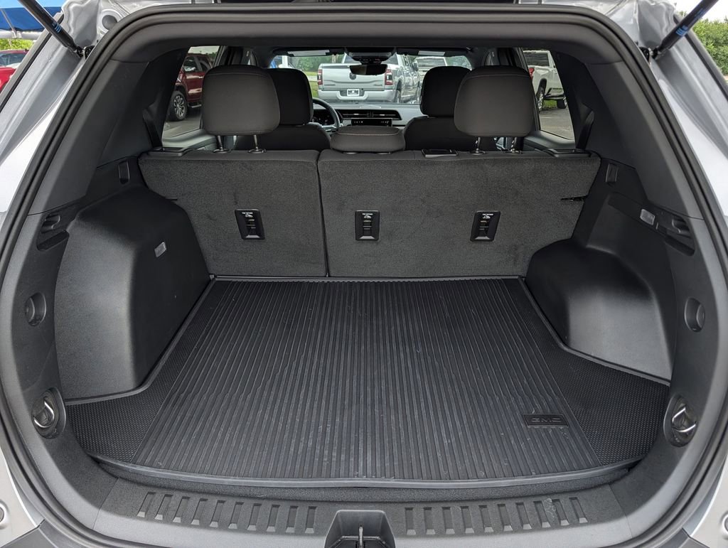 Used 2026 GMC Terrain Elevation w/ Technology Package II FWD image 27