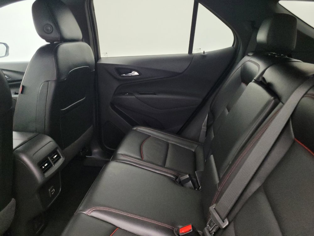 Used 2023 Chevrolet Equinox RS w/ RS Leather Package image 18