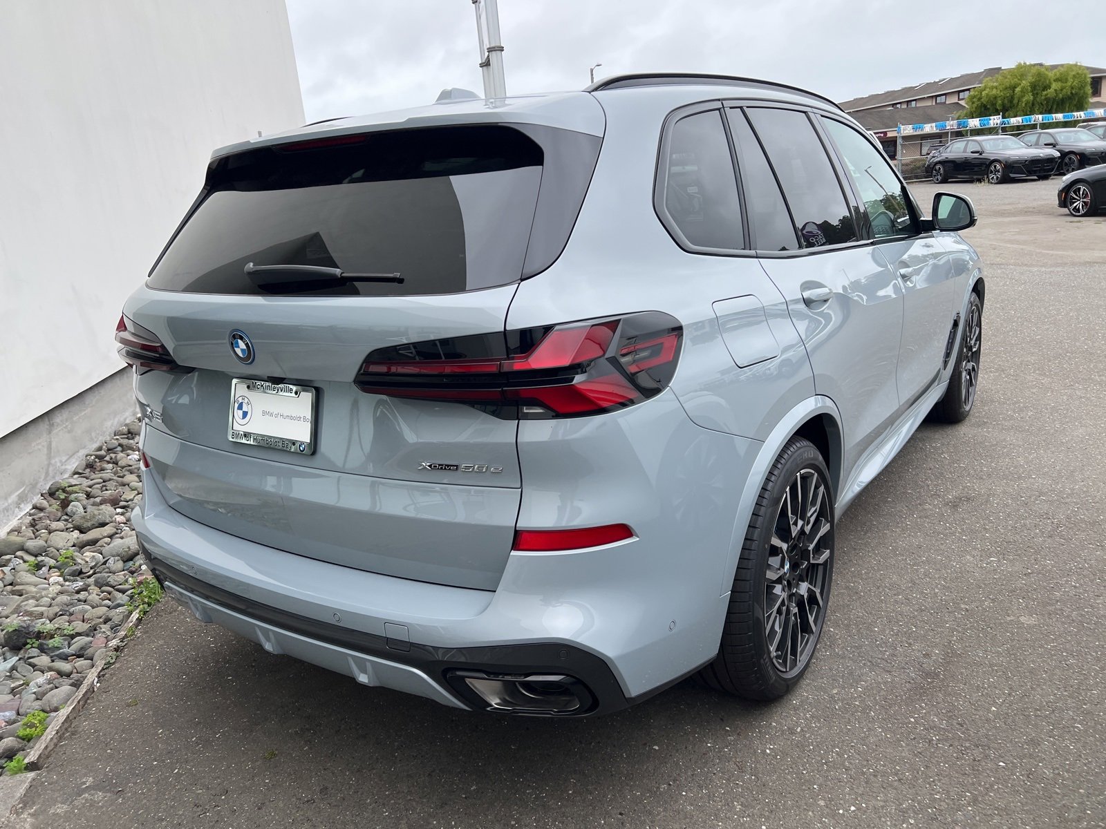 New 2026 BMW X5 xDrive50e w/ M Sport Package image 5