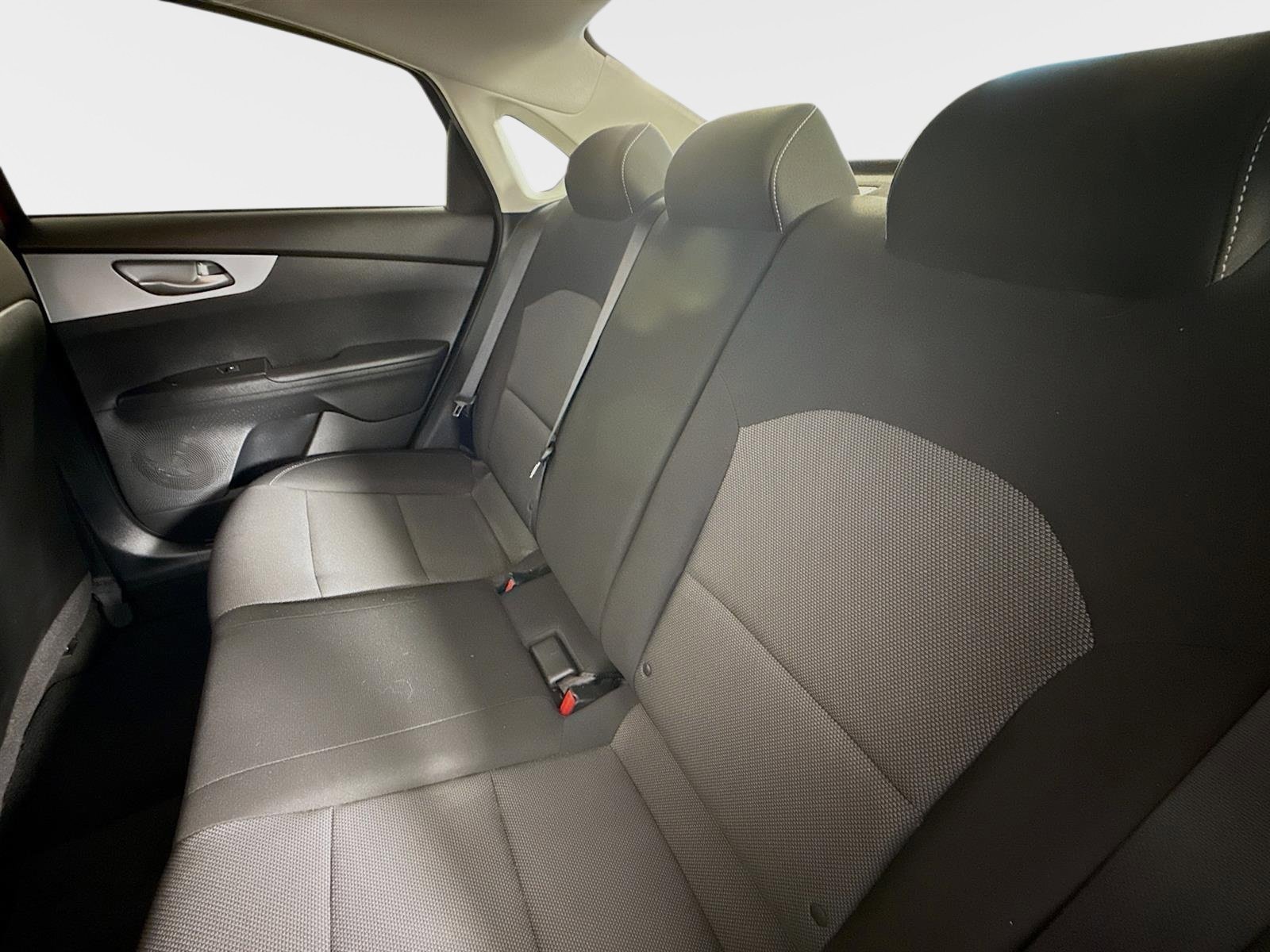 Used 2023 Kia Forte LXS image 21