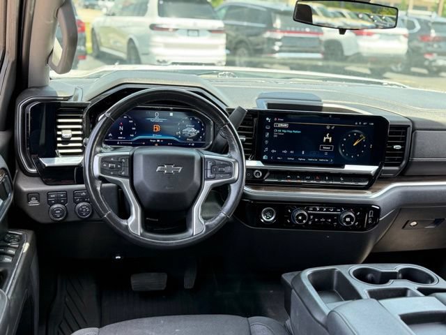 Used 2022 Chevrolet Silverado 1500 RST AWD/4WD image 6