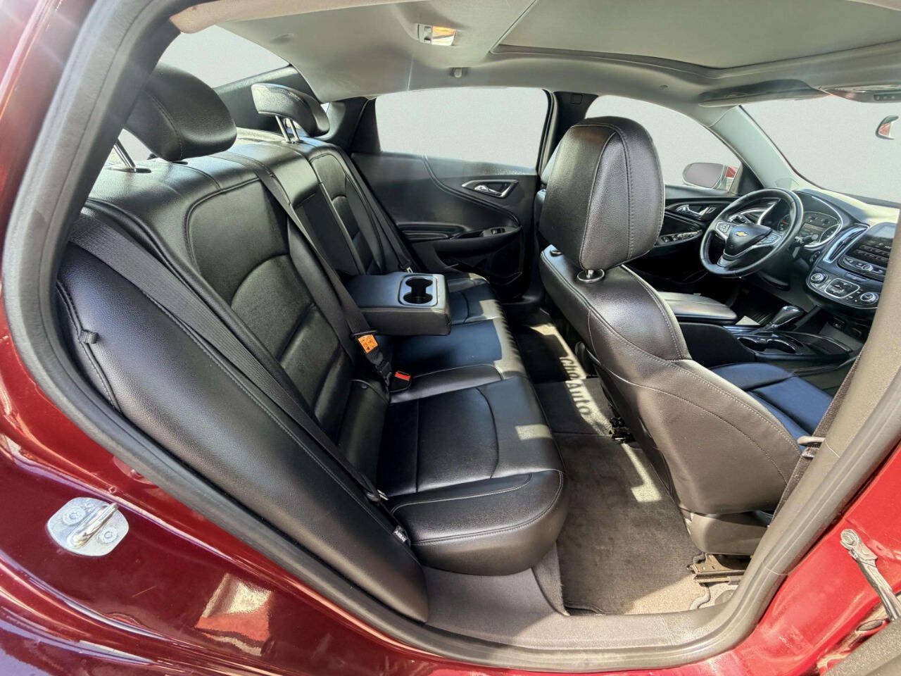 Used 2016 Chevrolet Malibu LT w/ Leather Package FWD image 22