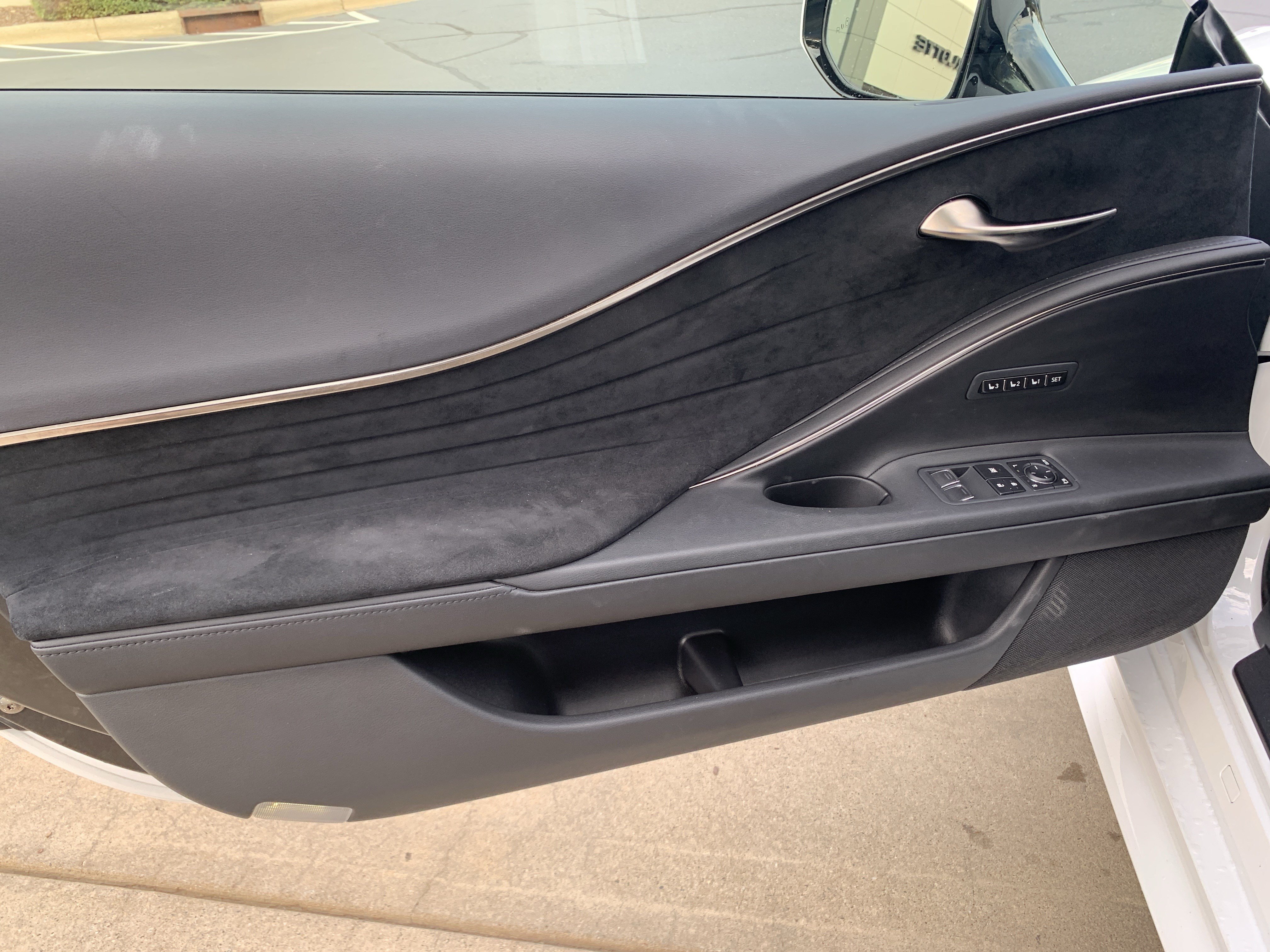 Used 2018 Lexus LC 500 Coupe w/ Sport Package RWD image 14