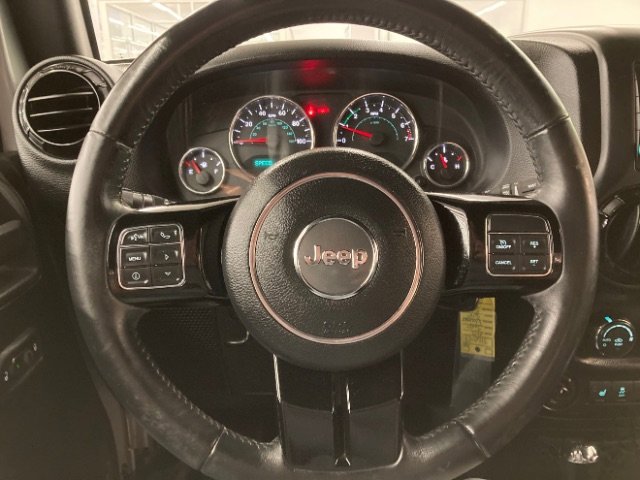 Used 2015 Jeep Wrangler Unlimited Sahara w/ Dual Top Group image 26