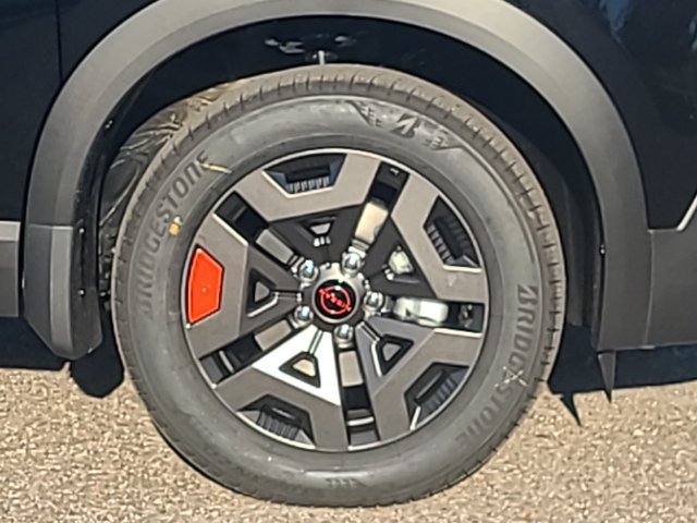 New 2027 Nissan Kicks SV w/ Rock Creek Edition AWD/4WD image 9