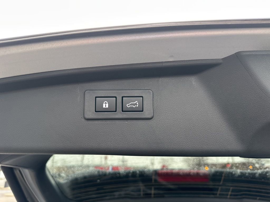 Certified 2025 Subaru Outback Premium image 30