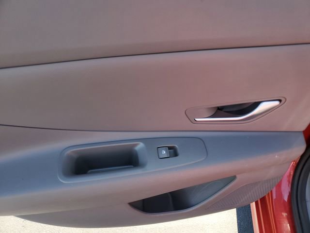 Used 2021 Hyundai Elantra SEL FWD image 15