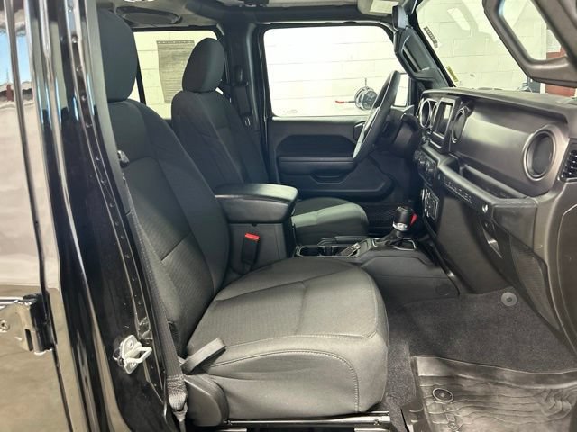 Used 2023 Jeep Wrangler Unlimited AWD/4WD image 12
