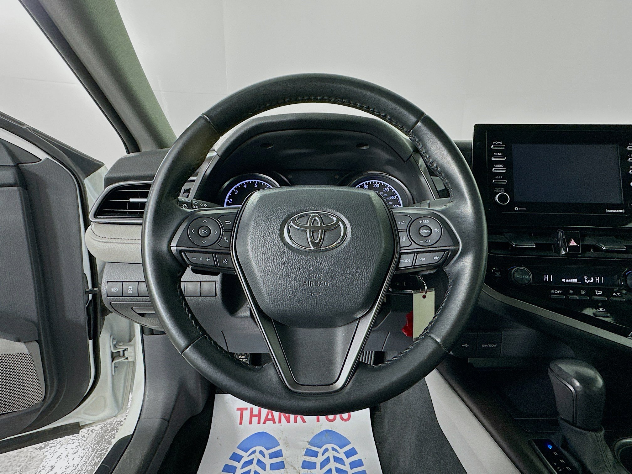 Certified 2023 Toyota Camry SE FWD image 11