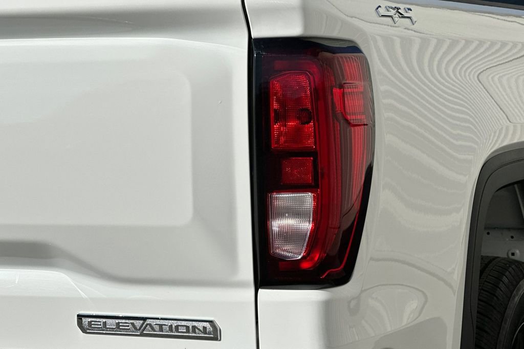 Used 2025 GMC Sierra 1500 Elevation image 27