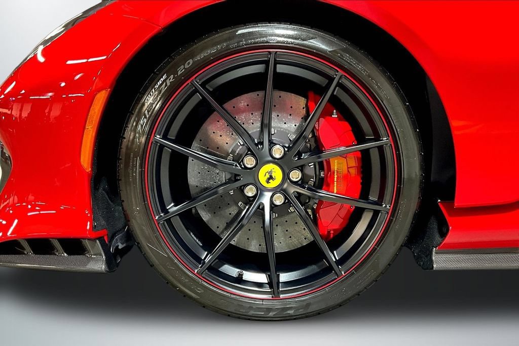 Used 2022 Ferrari 812 Competizione RWD image 28