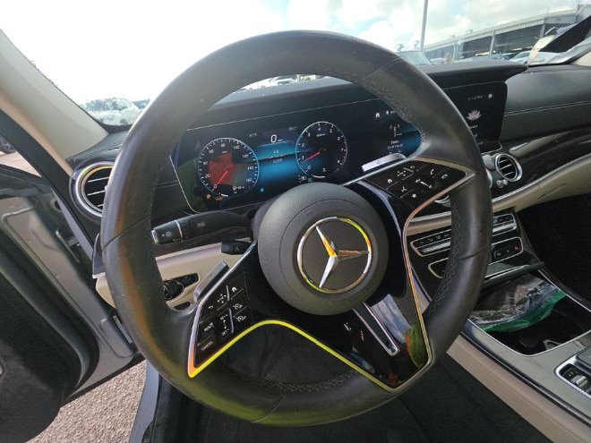 Used 2021 Mercedes-Benz E 350 Sedan w/ Premium Package image 13