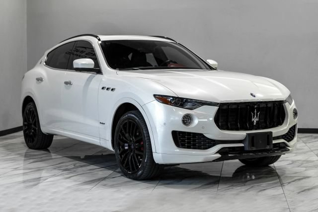 Used 2018 Maserati Levante GranSport AWD/4WD image 9