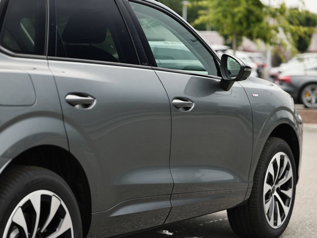 New 2026 Audi Q3 quattro 2.0T AWD/4WD image 8