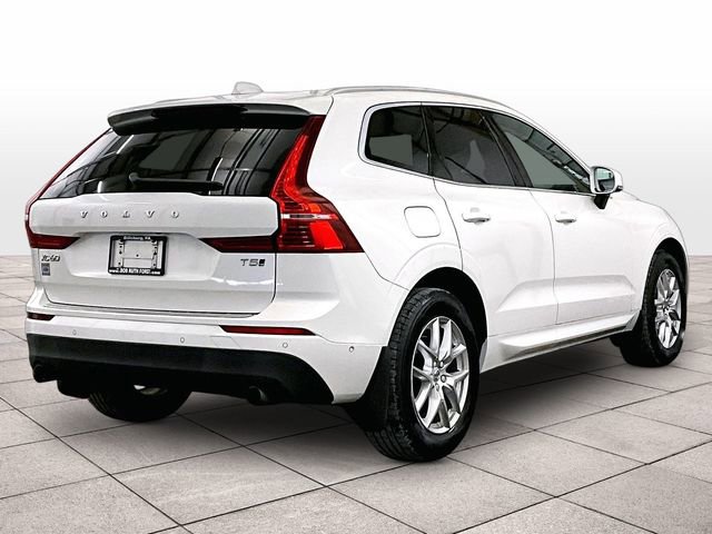 Used 2019 Volvo XC60 T5 Momentum w/ Multimedia Package AWD/4WD image 11
