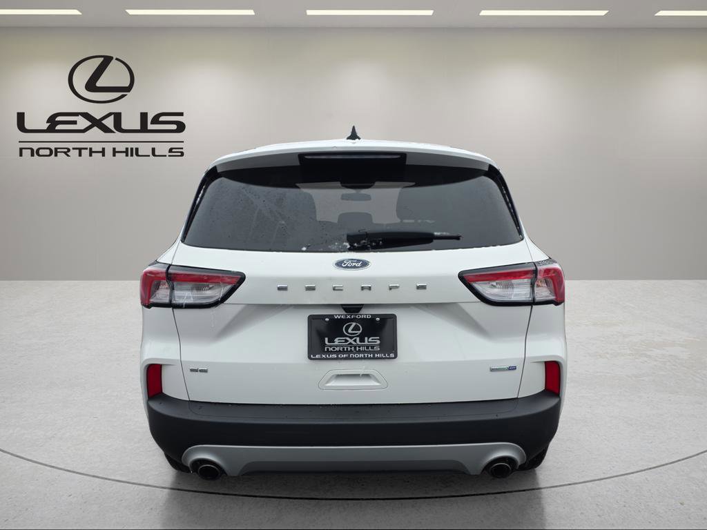 Used 2020 Ford Escape SE image 6