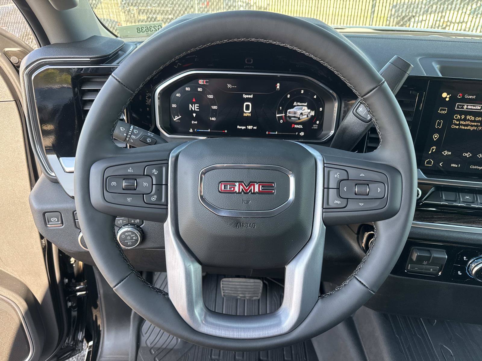 New 2026 GMC Sierra 1500 Elevation w/ LPO, Elevation Black Package AWD/4WD image 33