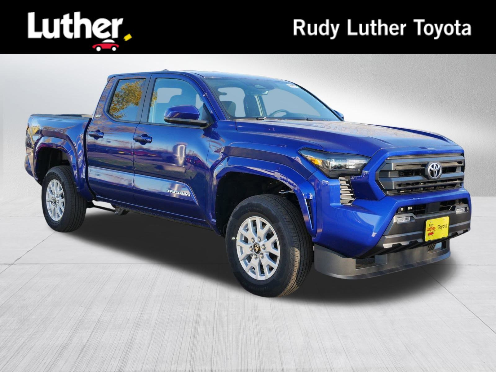 New 2025 Toyota Tacoma SR5