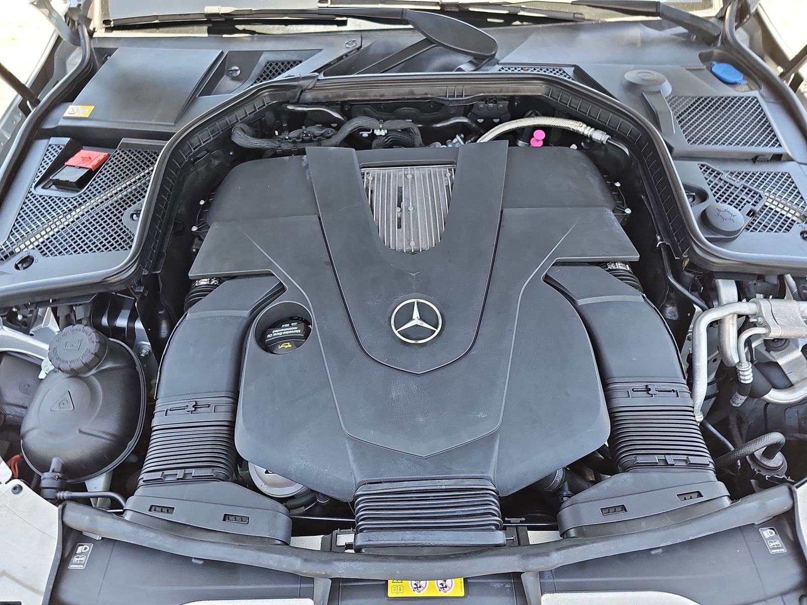 Used 2015 Mercedes-Benz C 400 4MATIC image 36