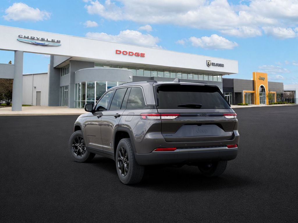 New 2026 Jeep Grand Cherokee Altitude AWD/4WD image 3