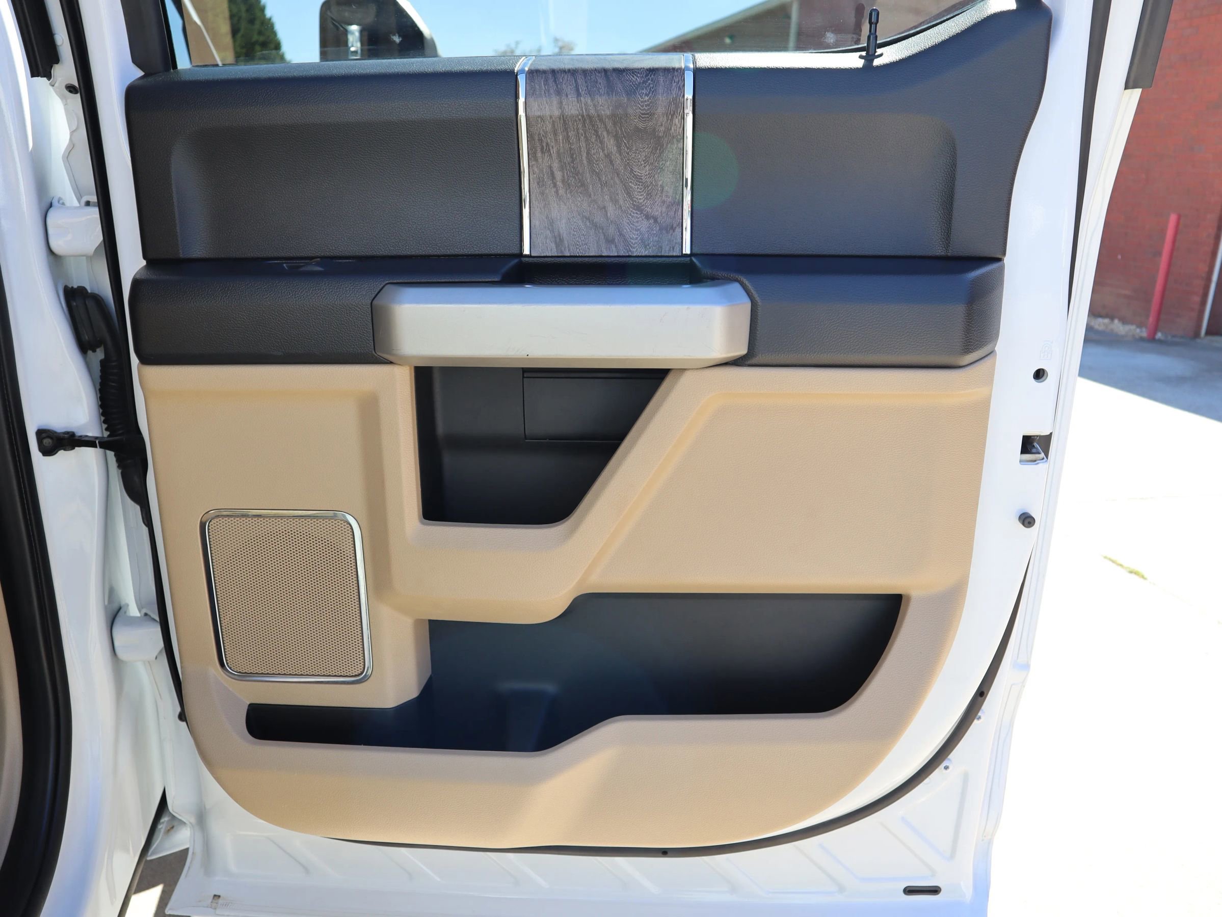 Used 2019 Ford F350 Lariat w/ Lariat Ultimate Package image 33