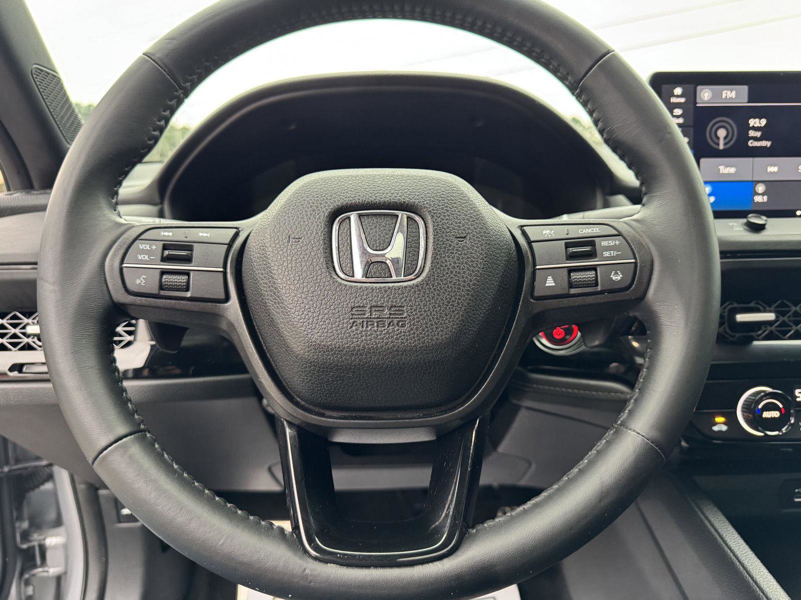 Used 2023 Honda Accord Sport image 3