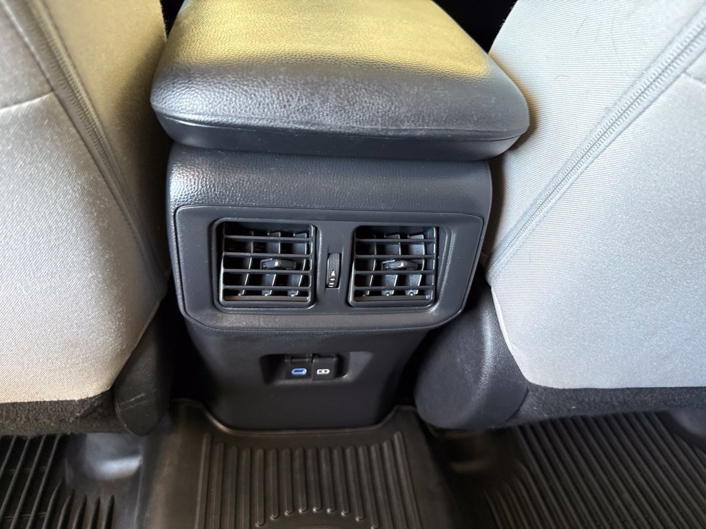 Used 2022 Toyota RAV4 XLE w/ Convenience Package AWD/4WD image 20