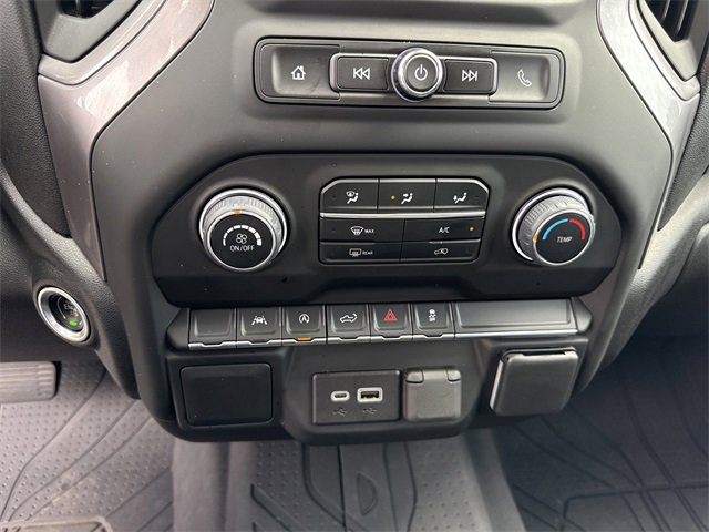 Used 2022 Chevrolet Silverado 1500 Custom image 25