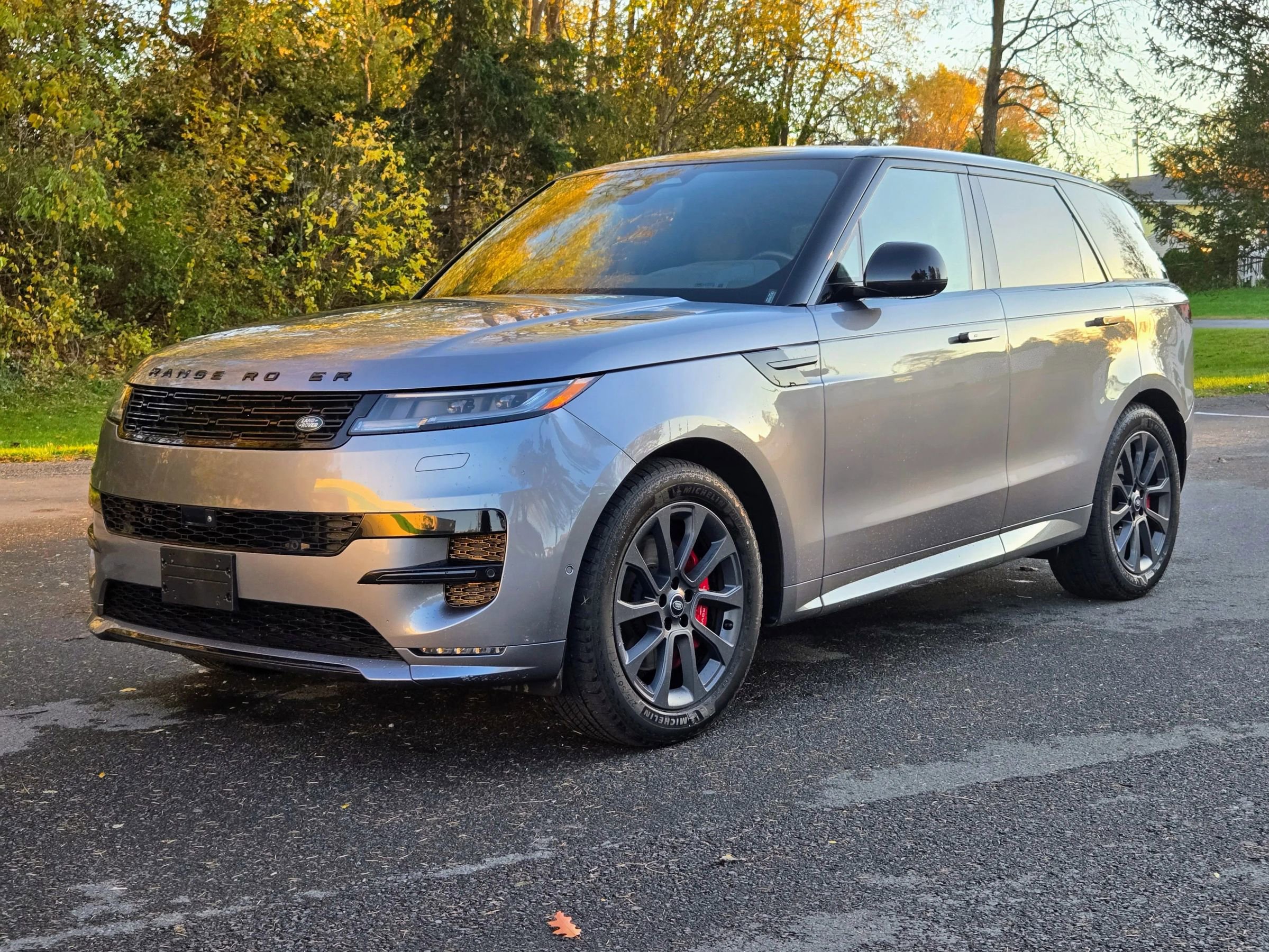 Used 2024 Land Rover Range Rover Sport Dynamic SE