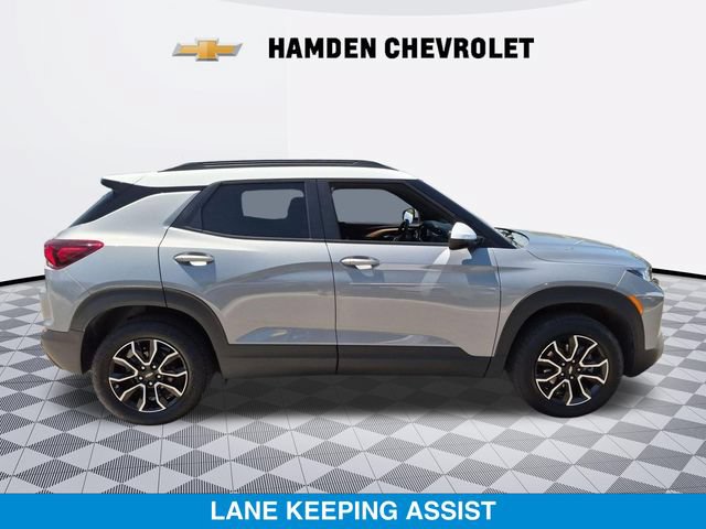 Used 2023 Chevrolet TrailBlazer ACTIV AWD/4WD image 2