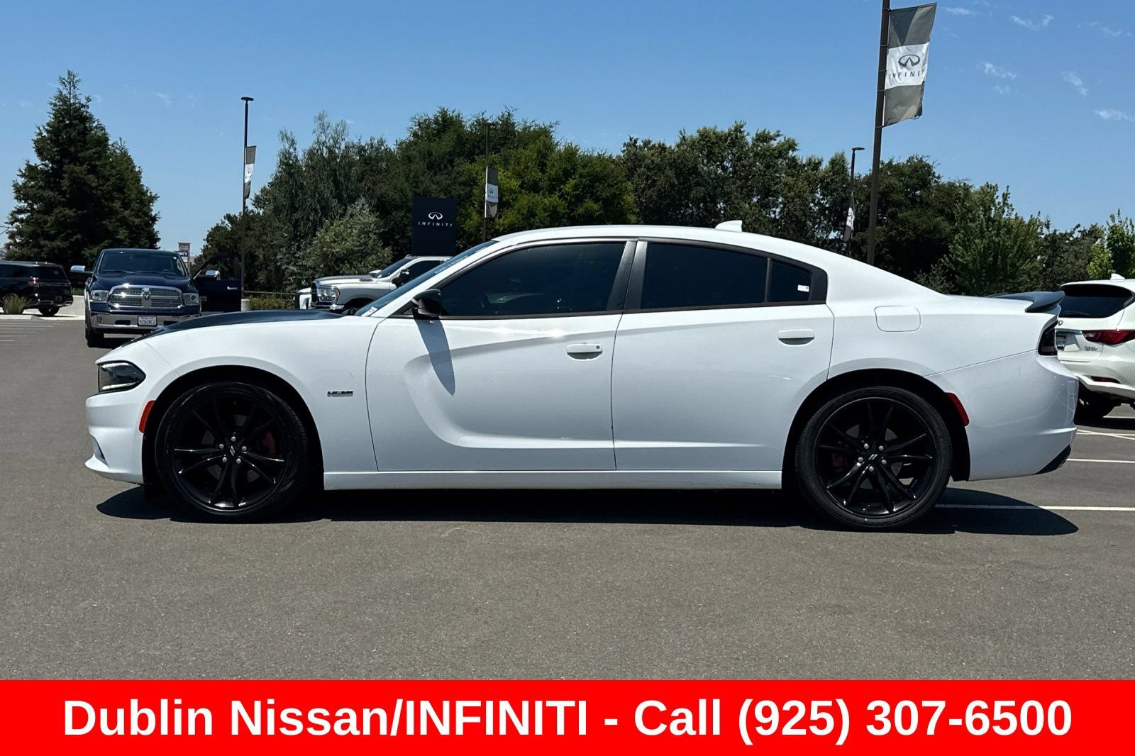 Used 2018 Dodge Charger R/T w/ Blacktop Package RWD image 7