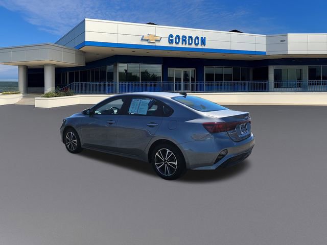 Used 2023 Kia Forte LXS w/ LXS Technology Package FWD image 3