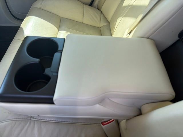 Used 2013 Lincoln MKS AWD image 13