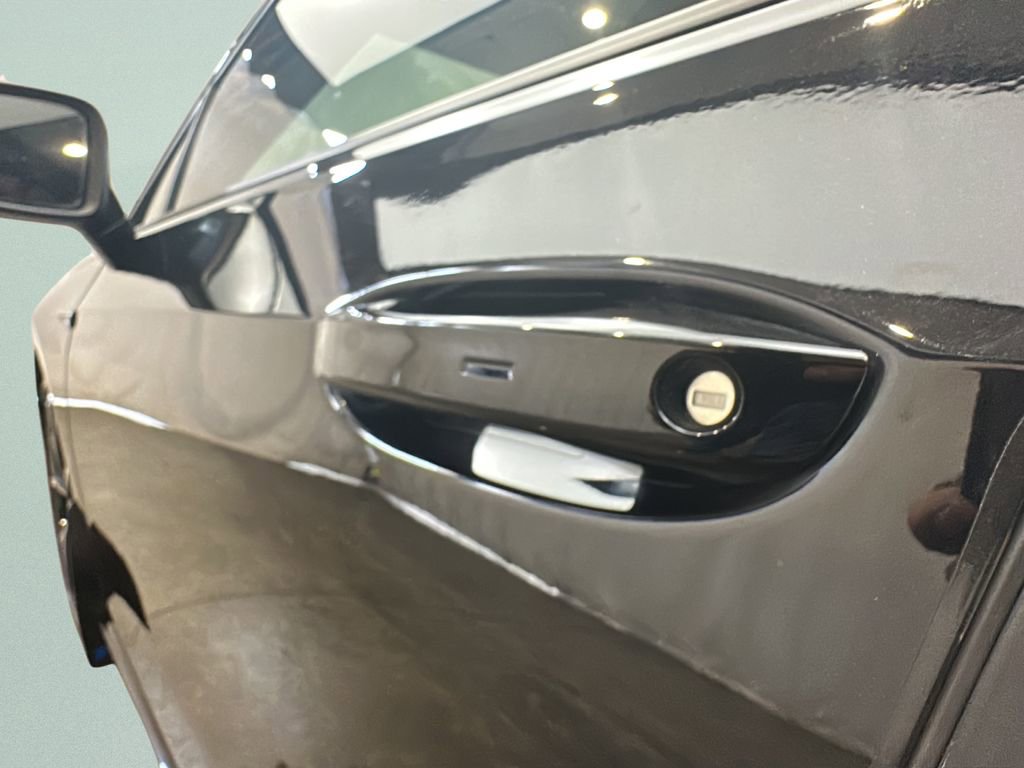 Used 2024 Volkswagen Golf R image 5