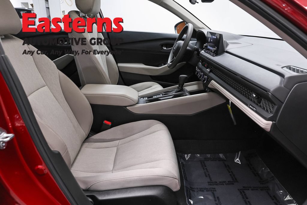 Used 2025 Honda Accord SE image 23