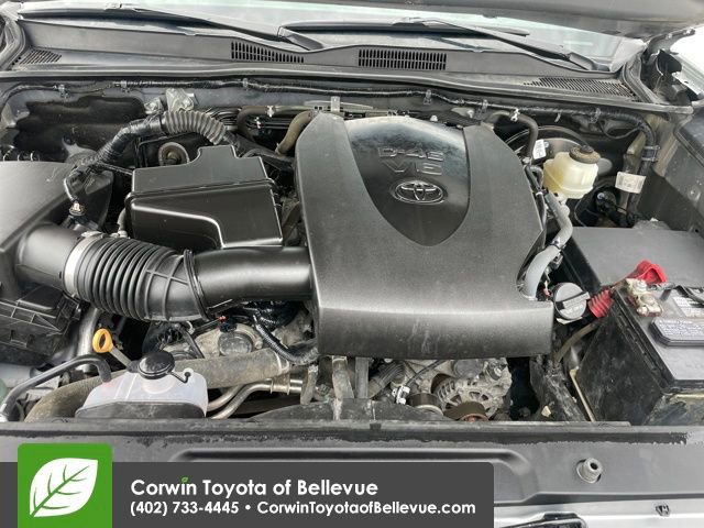 Used 2021 Toyota Tacoma Limited image 29