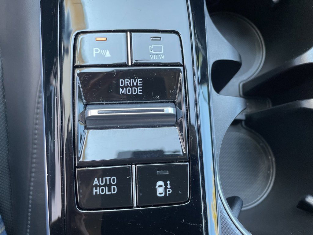 Used 2020 Hyundai Sonata Limited image 19