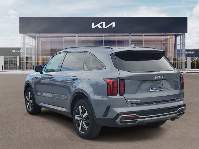 Certified 2023 Kia Sorento EX FWD image 4