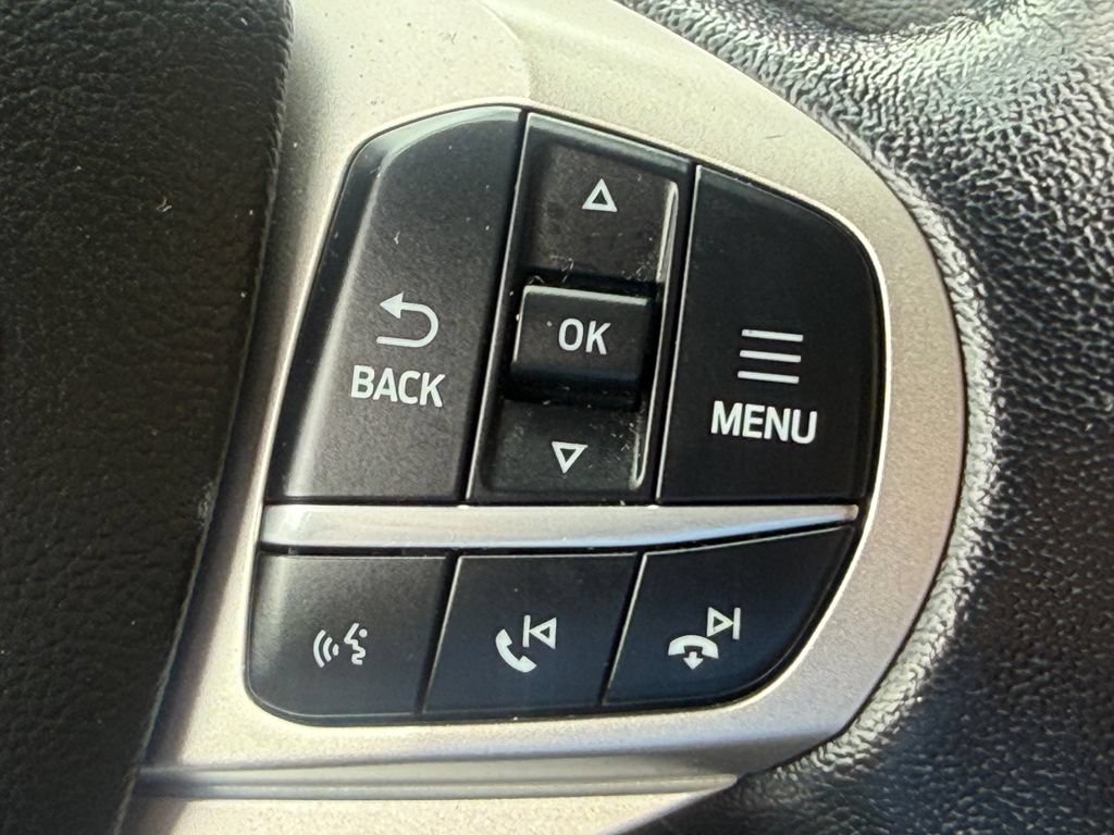 Used 2022 Ford Explorer Limited w/ Equipment Group 301A RWD image 31