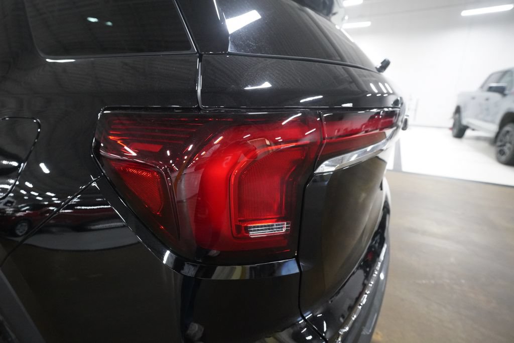 Used 2025 GMC Terrain Elevation w/ Elevation Premium Package AWD/4WD image 32
