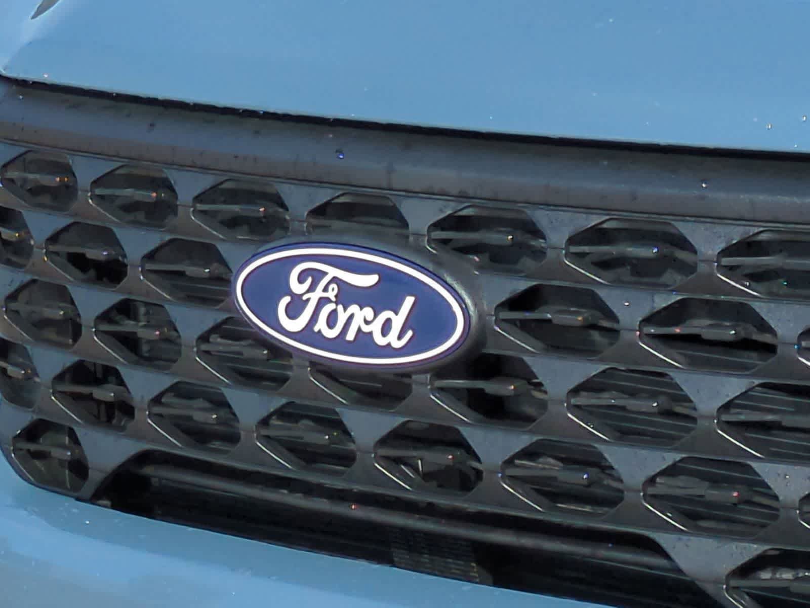 New 2026 Ford Maverick XLT w/ XLT Luxury Package AWD/4WD image 12