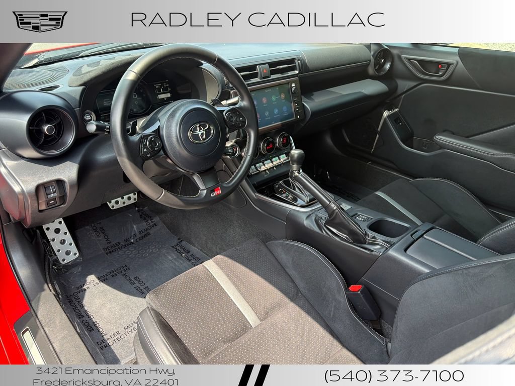 Used 2024 Toyota GR86 Premium RWD image 11