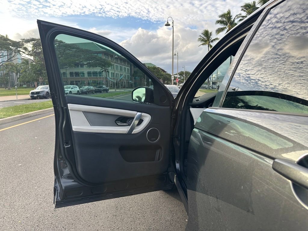 Used 2021 Land Rover Discovery Sport S R-Dynamic image 17