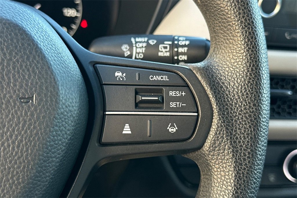 Certified 2023 Honda HR-V LX image 27