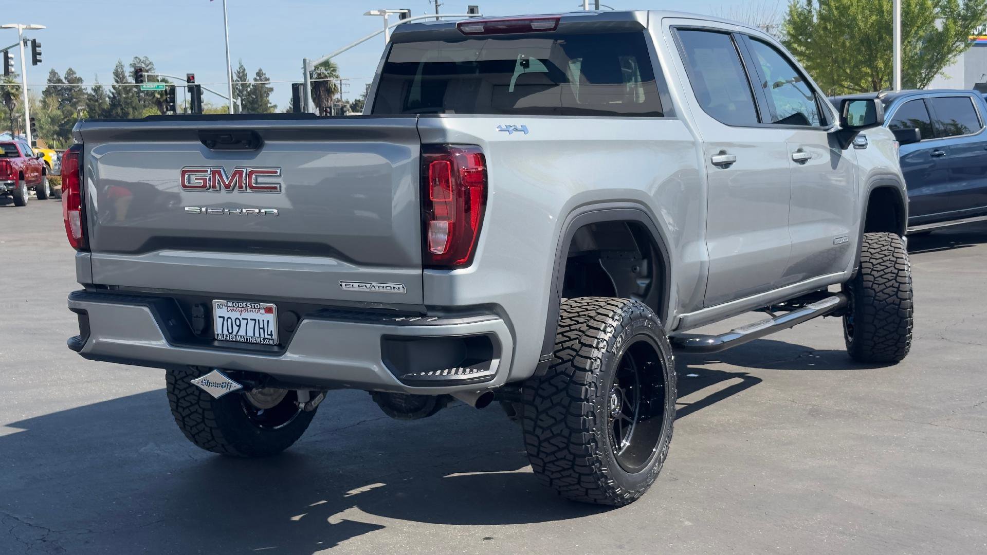 Used 2026 GMC Sierra 1500 Elevation image 5