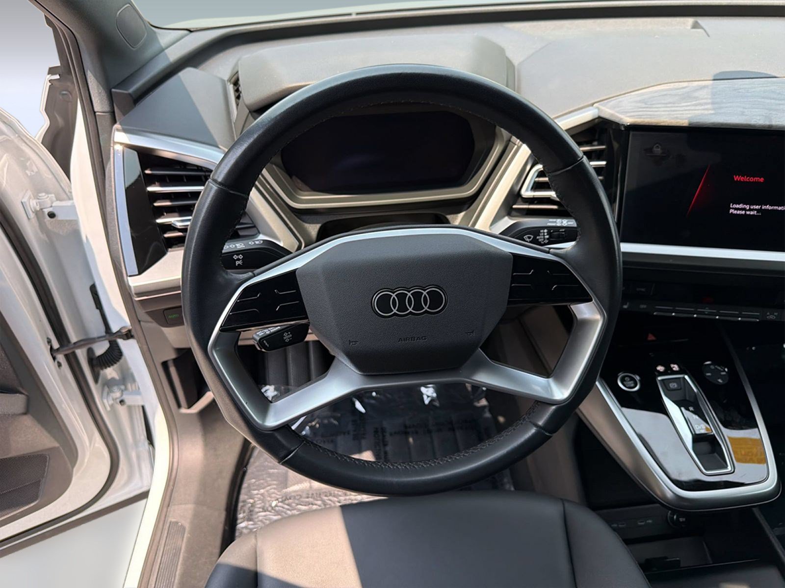 Used 2023 Audi Q4 e-tron Premium w/ Convenience Package RWD image 27