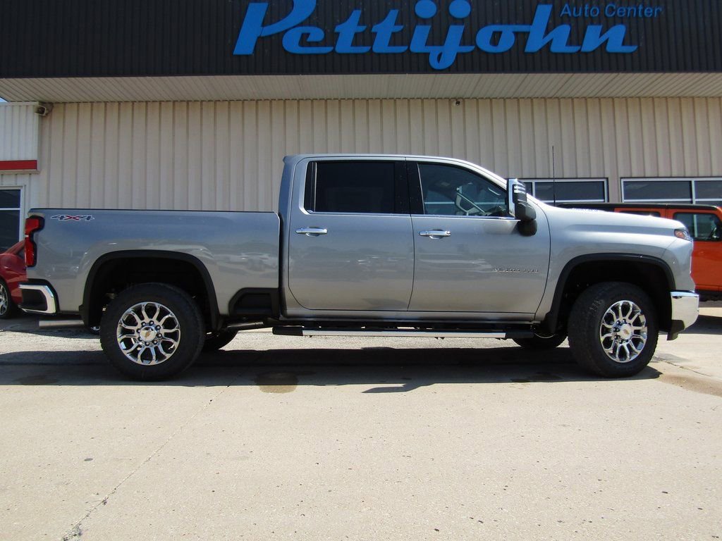 New 2026 Chevrolet Silverado 3500 LTZ w/ LTZ Convenience Package image 2