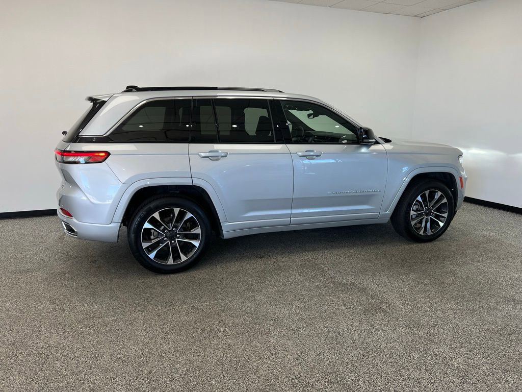 Used 2024 Jeep Grand Cherokee Overland image 21