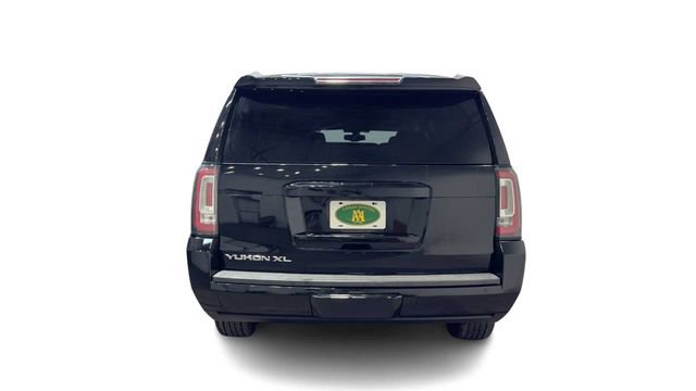 Used 2019 GMC Yukon XL SLE w/ SLE Value Package RWD image 3