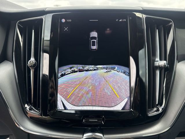 Used 2024 Volvo XC60 B5 Core w/ Protection Package Premier image 17